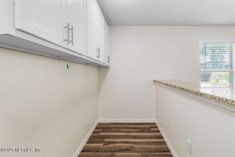 Single Family Residence in Jacksonville FL 819 ACAPULCO Road 61.jpg