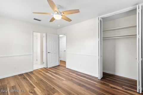 Single Family Residence in Jacksonville FL 819 ACAPULCO Road 33.jpg