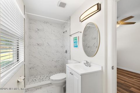 Single Family Residence in Jacksonville FL 819 ACAPULCO Road 37.jpg