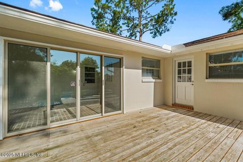 Single Family Residence in Jacksonville FL 819 ACAPULCO Road 47.jpg