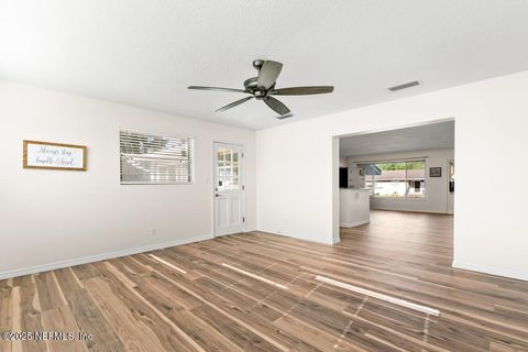 Single Family Residence in Jacksonville FL 819 ACAPULCO Road 26.jpg