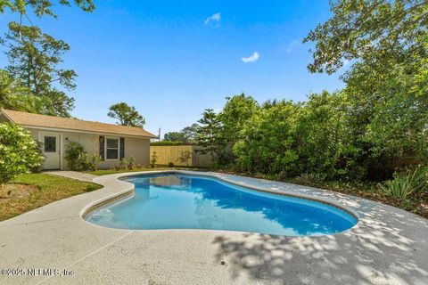 Single Family Residence in Jacksonville FL 819 ACAPULCO Road 49.jpg