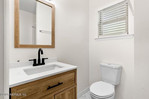 Single Family Residence in Jacksonville FL 819 ACAPULCO Road 55.jpg