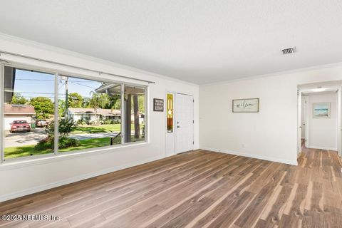 Single Family Residence in Jacksonville FL 819 ACAPULCO Road 13.jpg