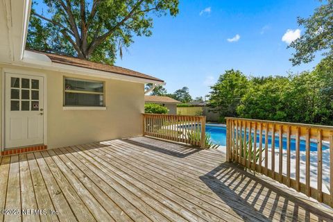 Single Family Residence in Jacksonville FL 819 ACAPULCO Road 46.jpg