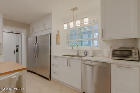 Single Family Residence in Jacksonville FL 7130 SINGAPORE Road 3.jpg
