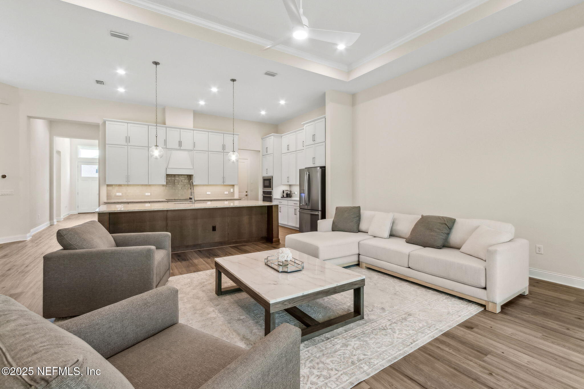 Single Family Residence in Fernandina Beach FL 95214 GOLDEN GLOW Drive 13.jpg