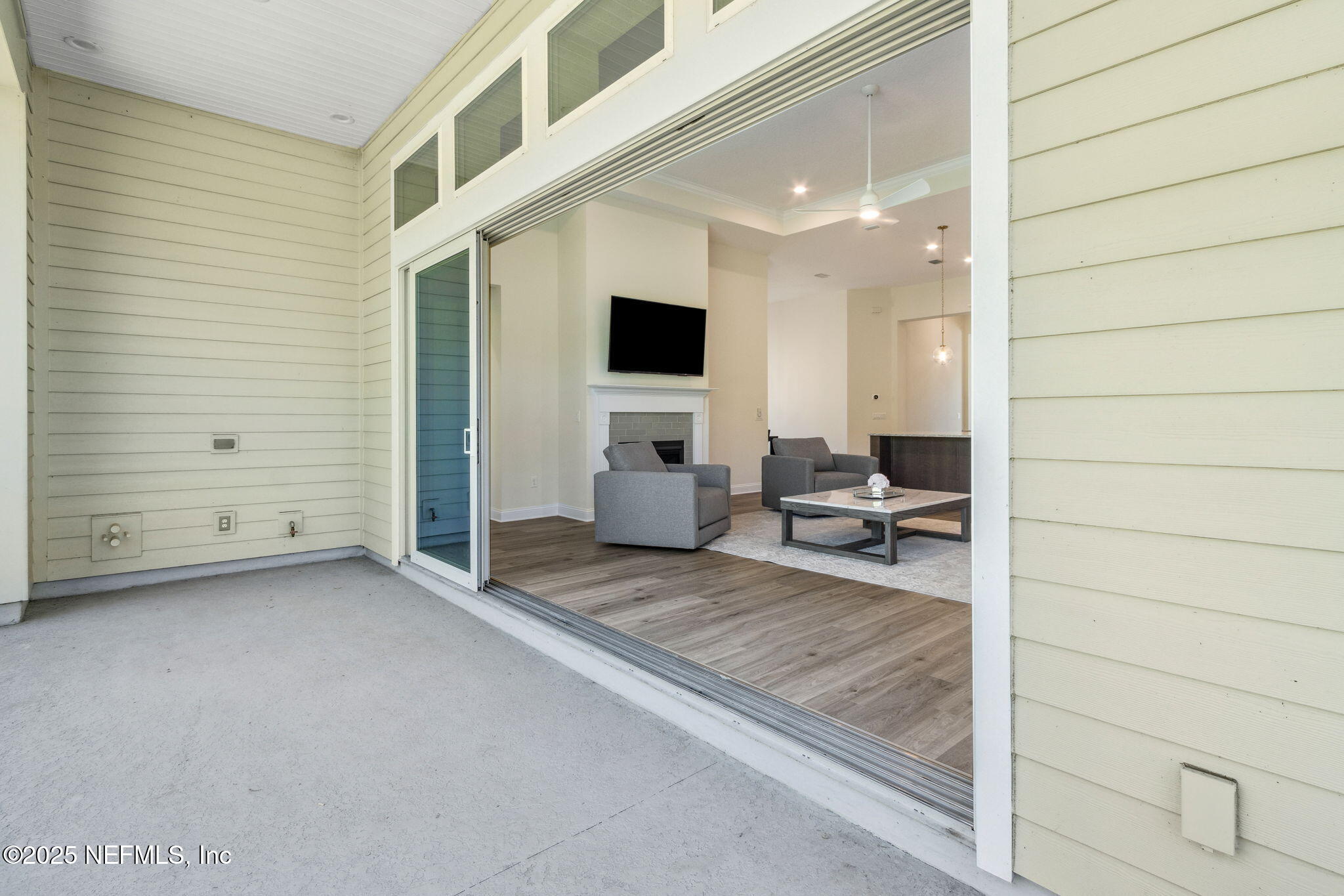 Single Family Residence in Fernandina Beach FL 95214 GOLDEN GLOW Drive 26.jpg