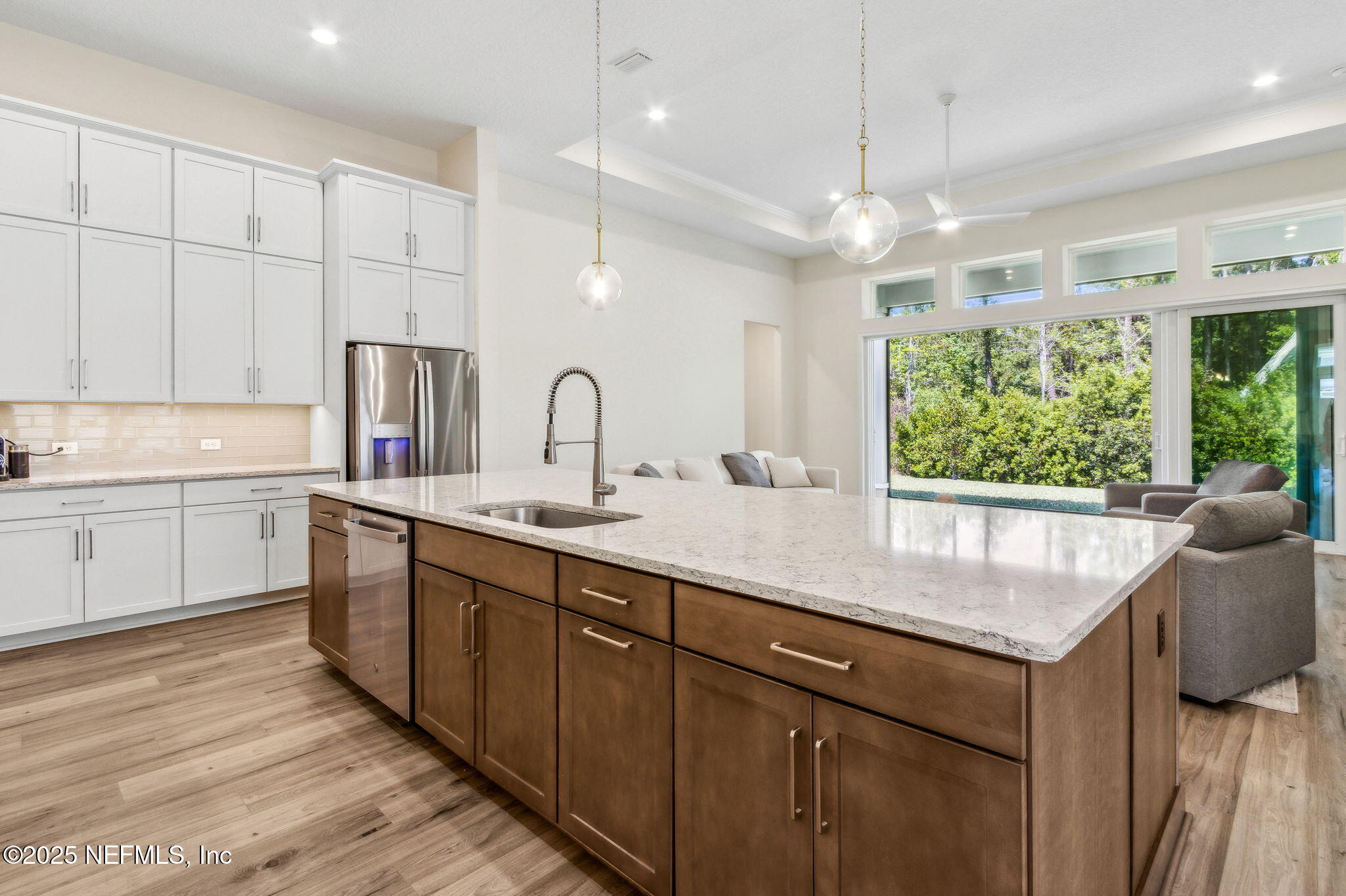 Single Family Residence in Fernandina Beach FL 95214 GOLDEN GLOW Drive 9.jpg
