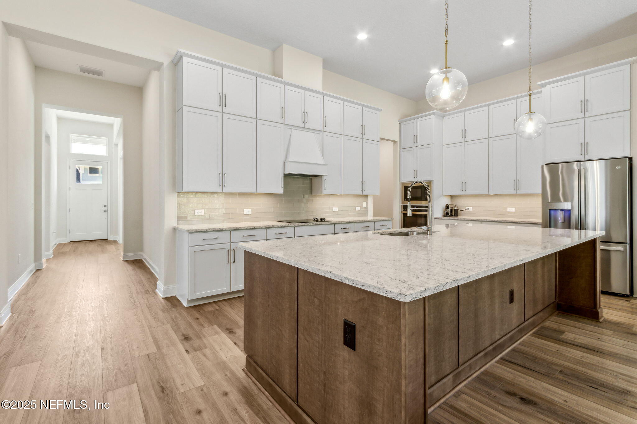 Single Family Residence in Fernandina Beach FL 95214 GOLDEN GLOW Drive 7.jpg