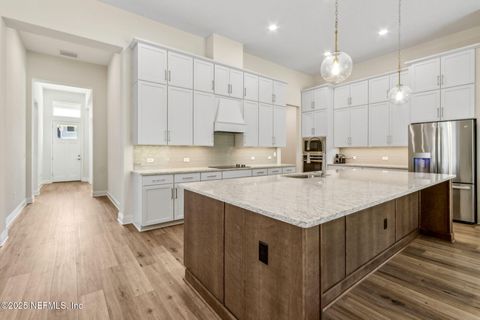Single Family Residence in Fernandina Beach FL 95214 GOLDEN GLOW Drive 7.jpg
