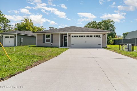 Single Family Residence in Jacksonville FL 415 WILLOW BRANCH Avenue.jpg