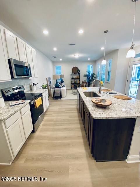 Single Family Residence in Jacksonville FL 2961 FLEUR Lane 1.jpg