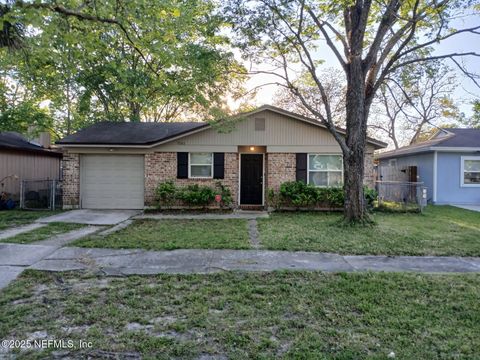 Single Family Residence in Jacksonville FL 7642 MC COWAN Drive.jpg