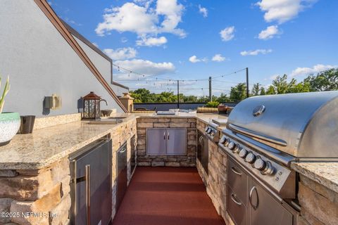 Townhouse in Fernandina Beach FL 217 BEECH Street 4.jpg