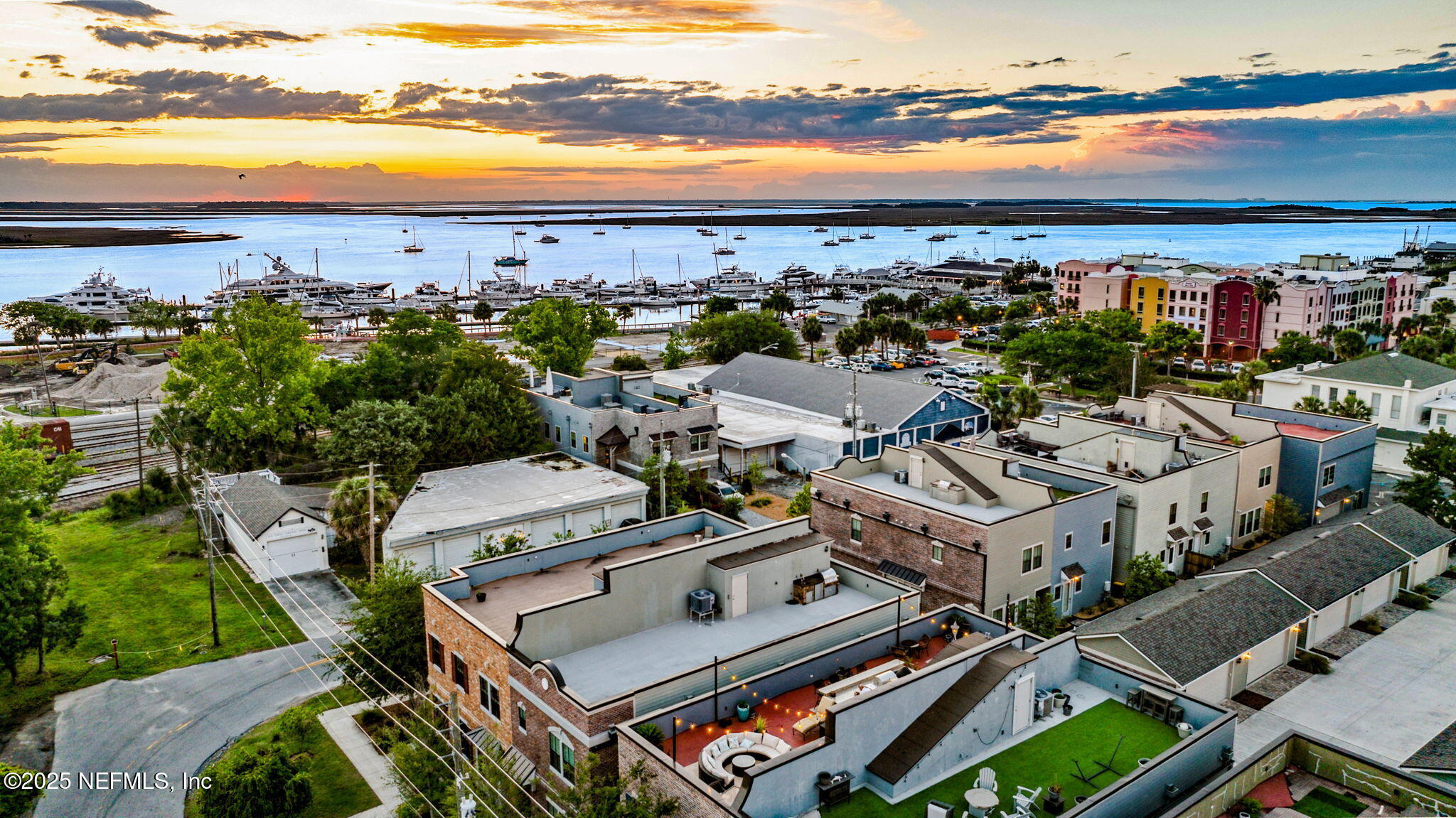 Townhouse in Fernandina Beach FL 217 BEECH Street 71.jpg