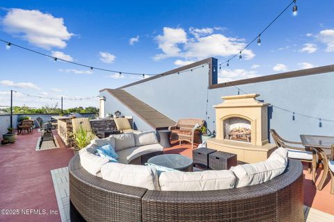 Townhouse in Fernandina Beach FL 217 BEECH Street 3.jpg