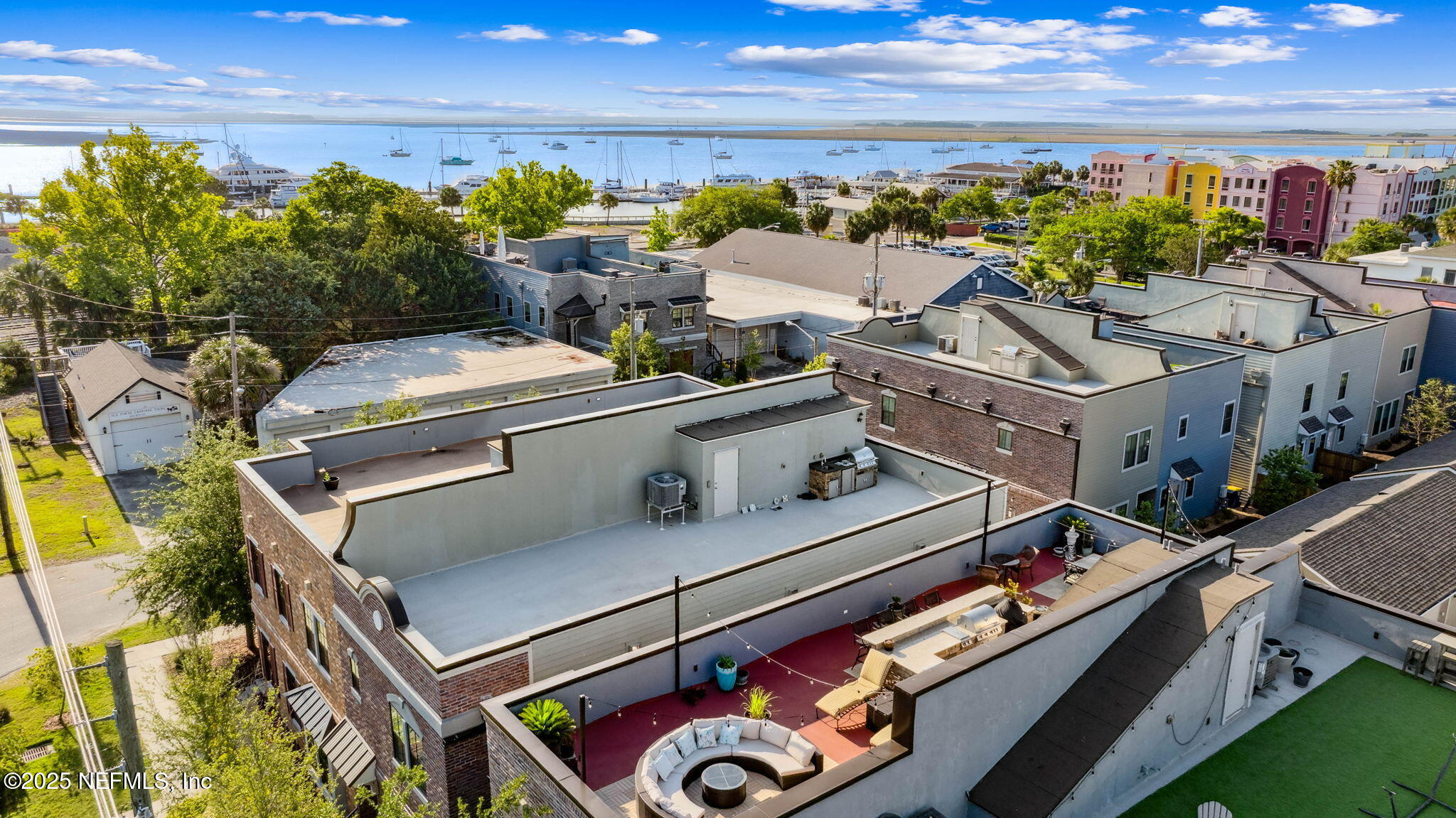 Townhouse in Fernandina Beach FL 217 BEECH Street 60.jpg