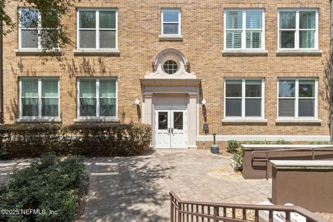 Condominium in Jacksonville FL 2525 COLLEGE Street #2104.jpg