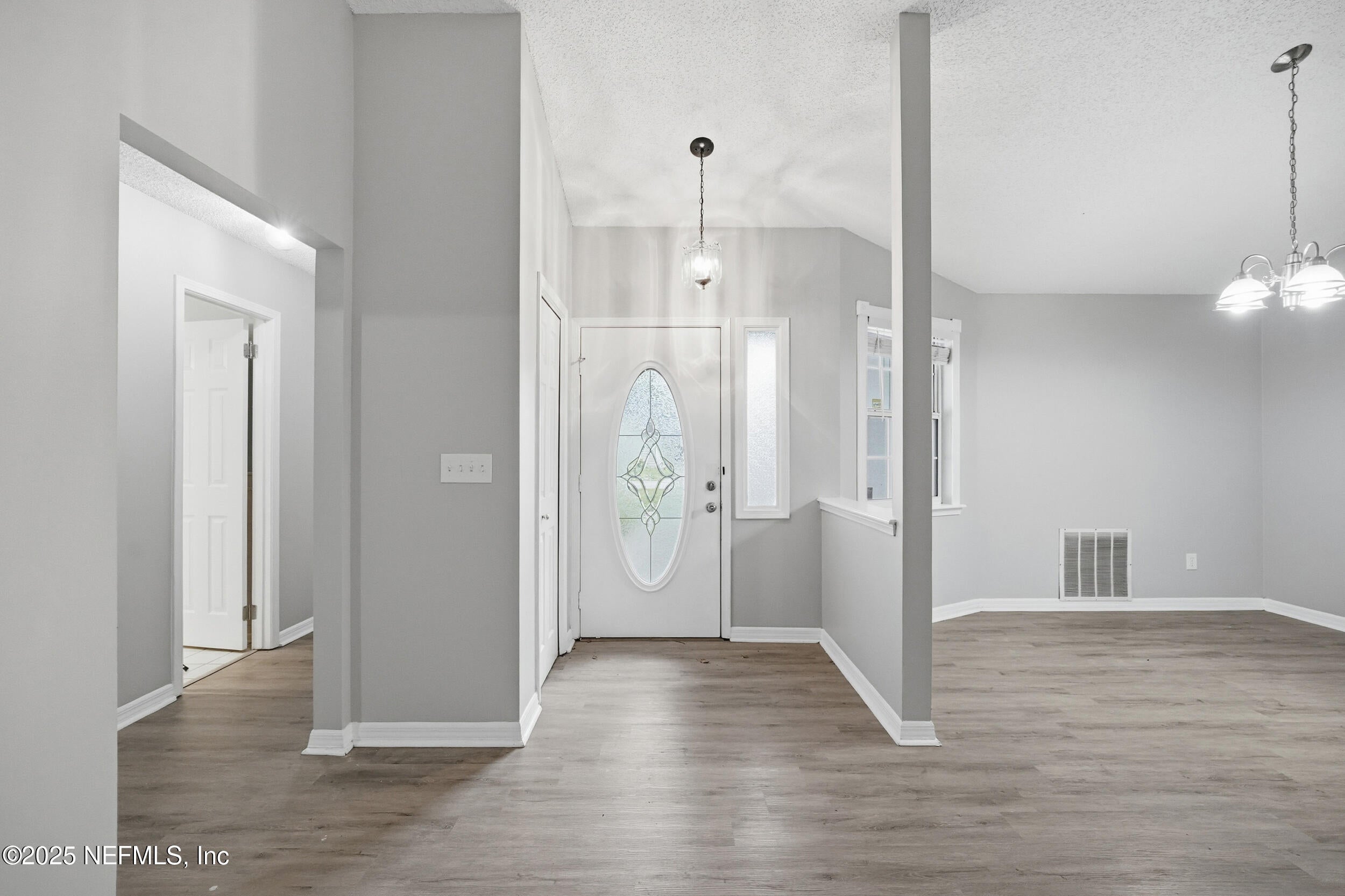 400 Cranes Landing Ct, Jacksonville, FL 32216 photo