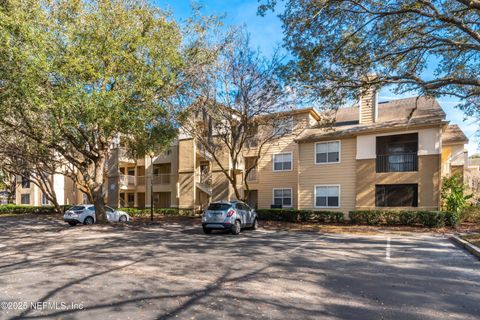 Condominium in Ponte Vedra Beach FL 15 ARBOR CLUB Drive #211.jpg
