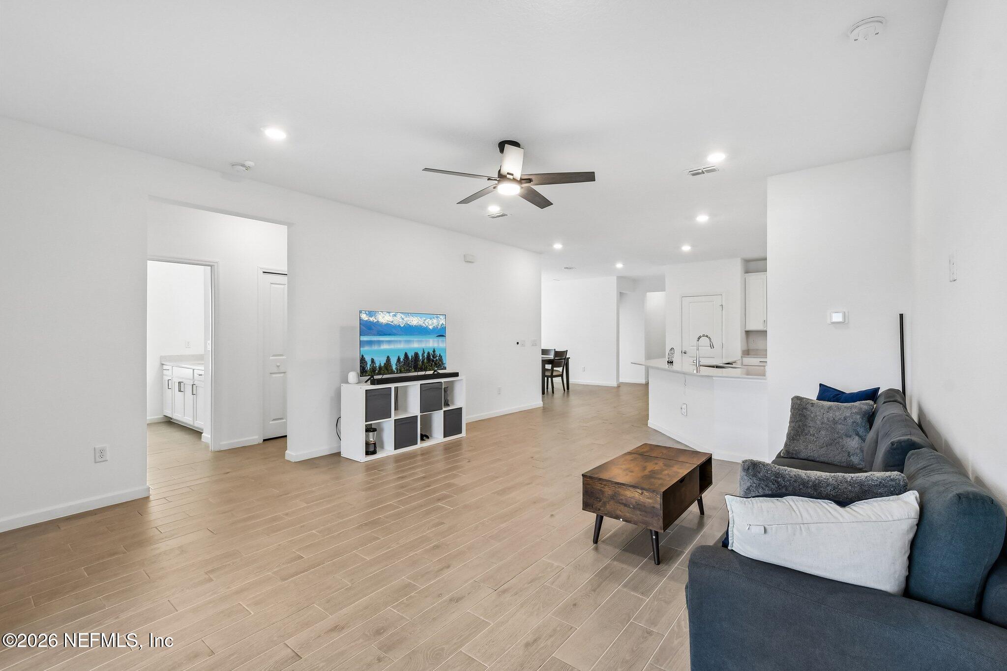 9729 Gaynor Cir, Jacksonville, FL 32219 photo