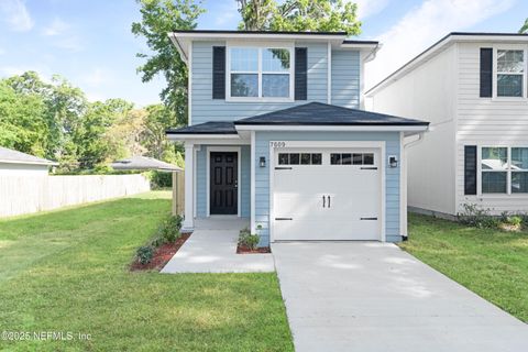 Single Family Residence in Jacksonville FL 7609 EATON Avenue 21.jpg