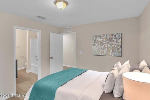 Single Family Residence in Jacksonville FL 7609 EATON Avenue 10.jpg