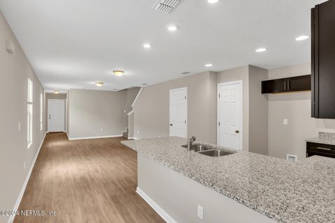 Single Family Residence in Jacksonville FL 7609 EATON Avenue 9.jpg