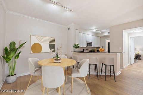 Condominium in Jacksonville FL 8539 GATE Parkway #1723.jpg