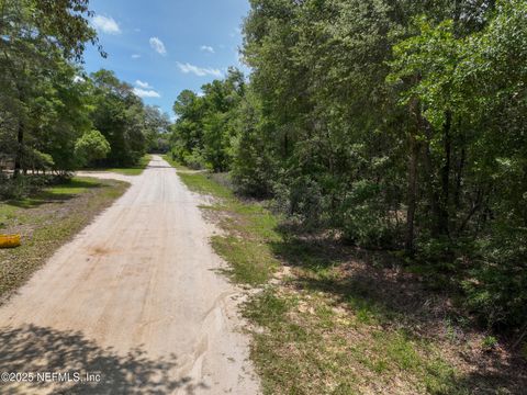 Unimproved Land in Melrose FL 0 SWAN LAKE Road 2.jpg