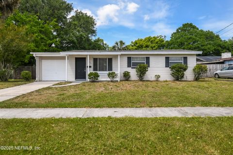 Single Family Residence in Jacksonville FL 11733 SURFWOOD Avenue.jpg