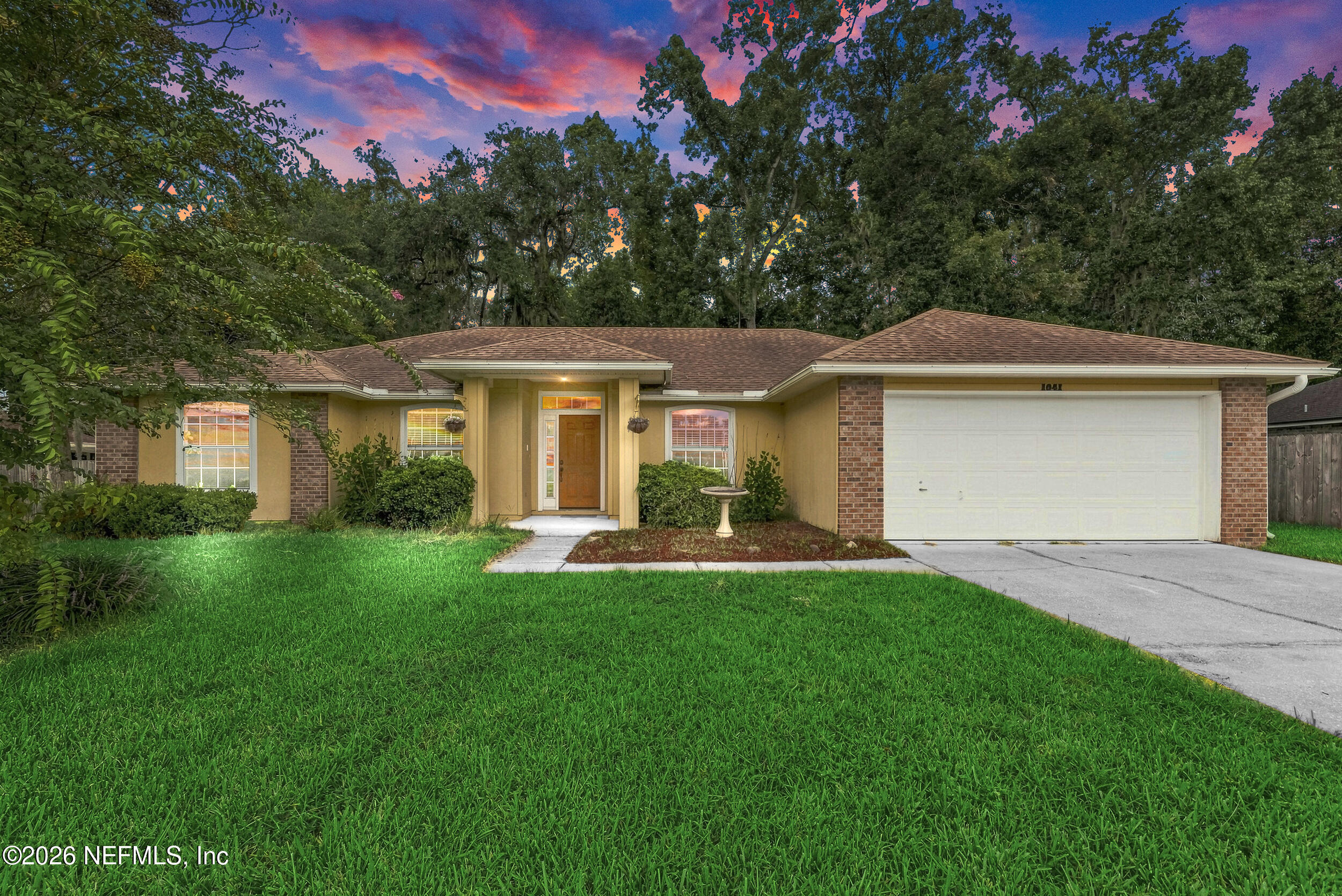1041 Whirlaway Cir, Jacksonville, FL 32218
