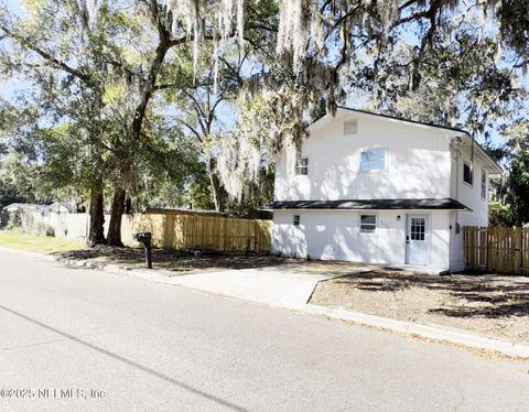 Single Family Residence in Jacksonville FL 8020 TAMARACK Street.jpg
