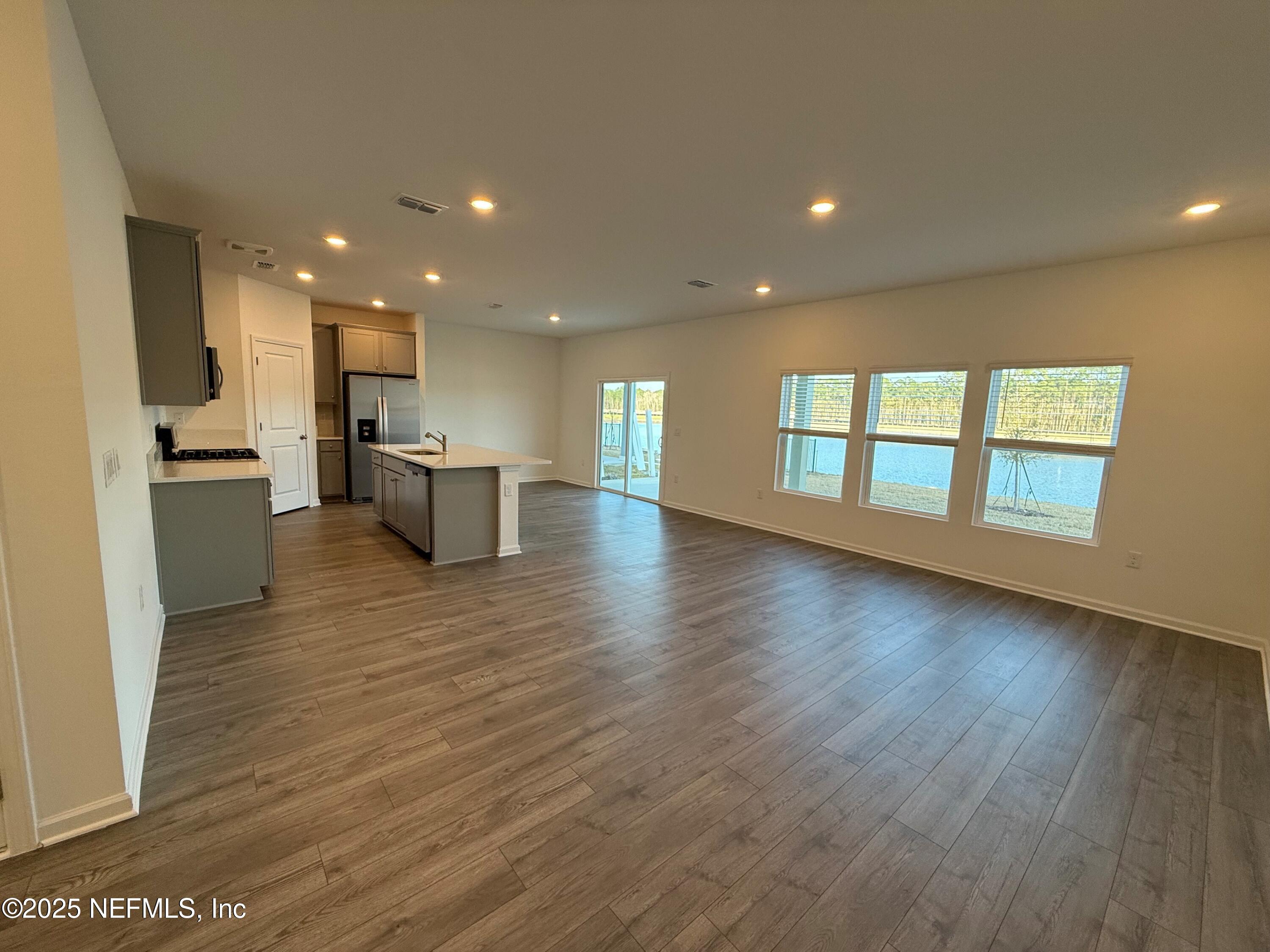 14406 Epply Dr, Jacksonville, FL 32218 photo