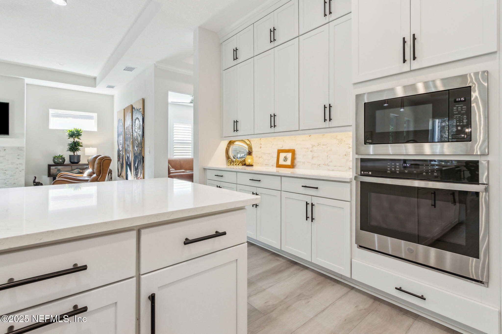 Single Family Residence in Fernandina Beach FL 95062 GOLDEN GLOW Drive 13.jpg