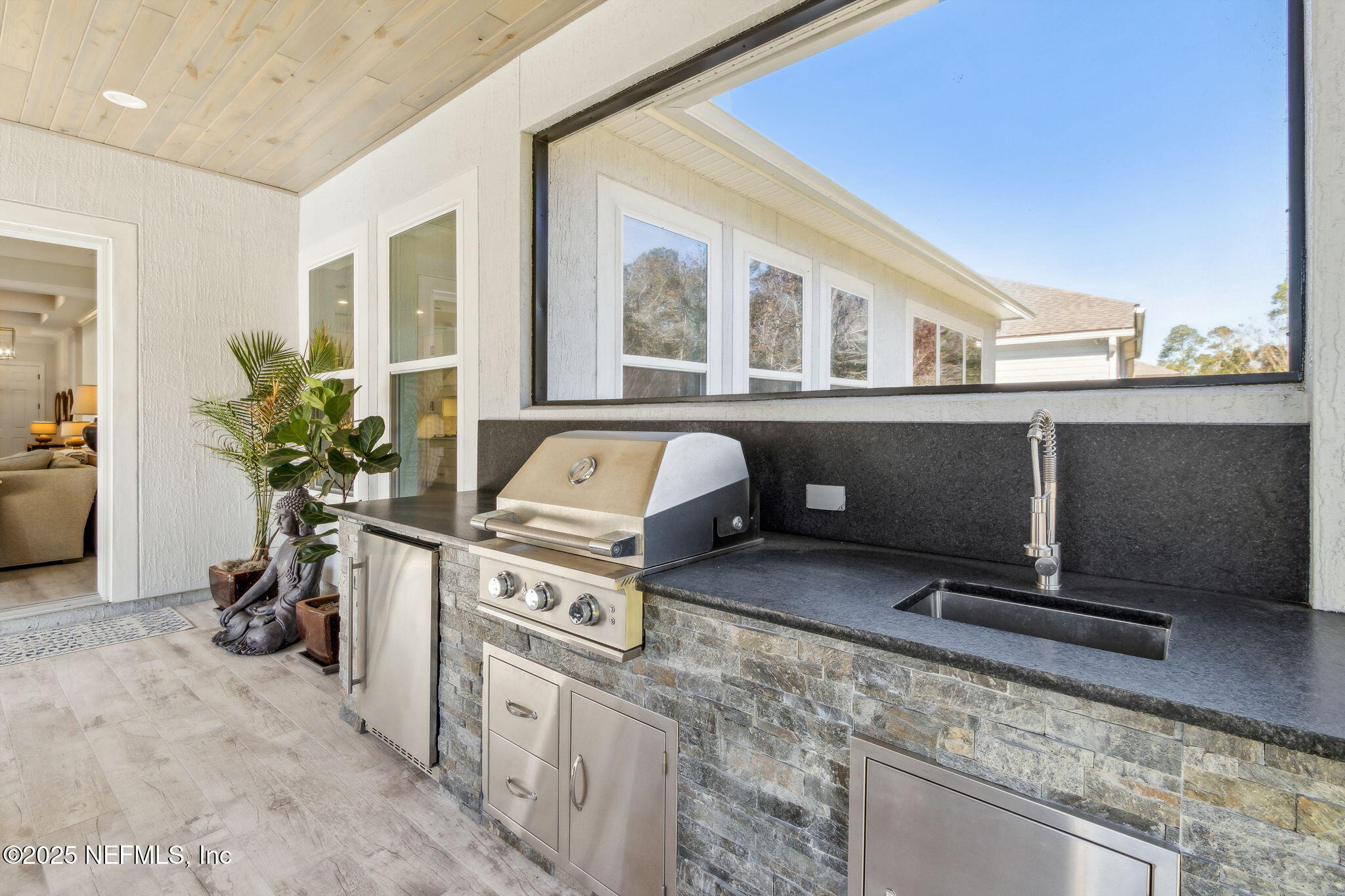 Single Family Residence in Fernandina Beach FL 95062 GOLDEN GLOW Drive 3.jpg