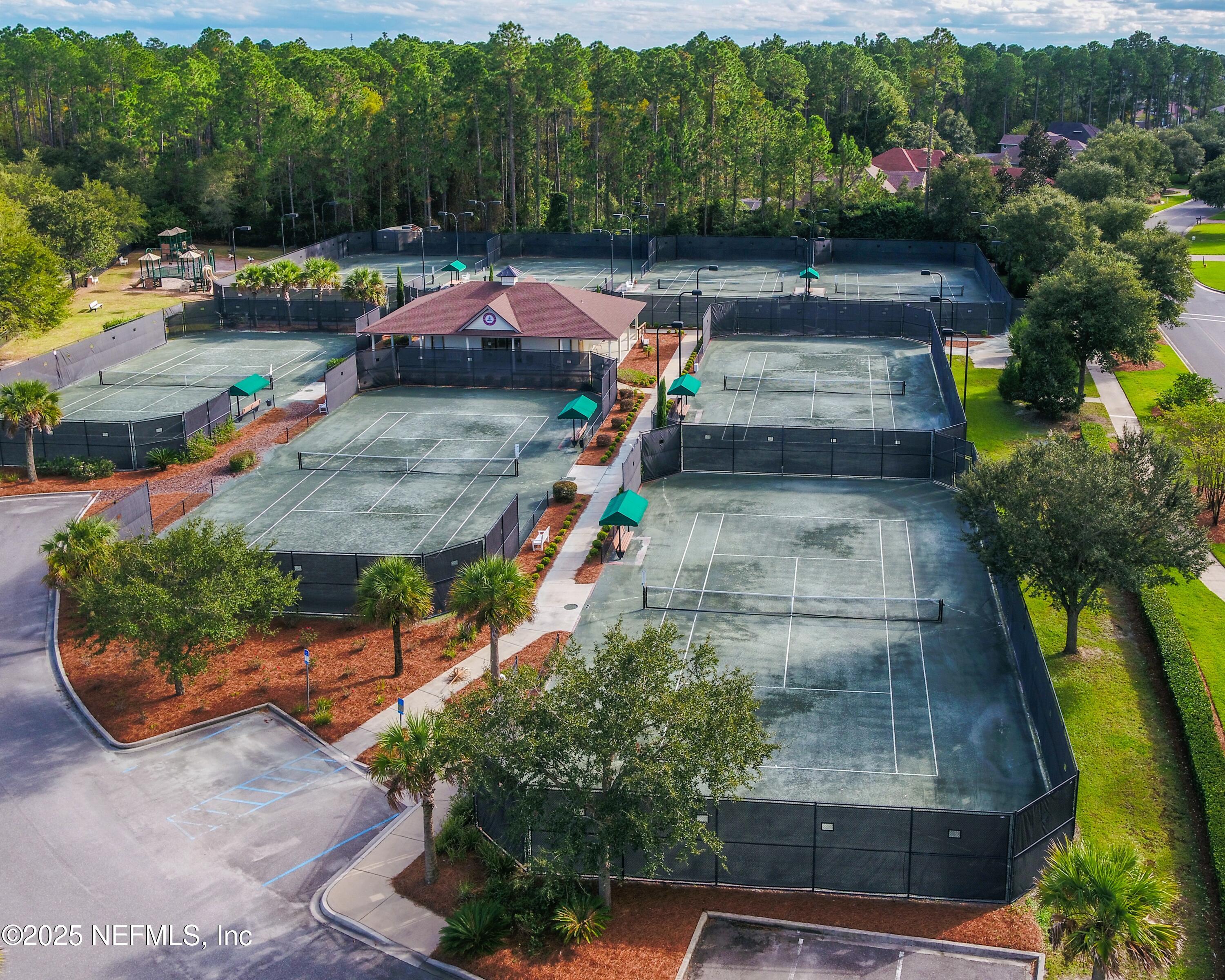Single Family Residence in Fernandina Beach FL 95062 GOLDEN GLOW Drive 49.jpg