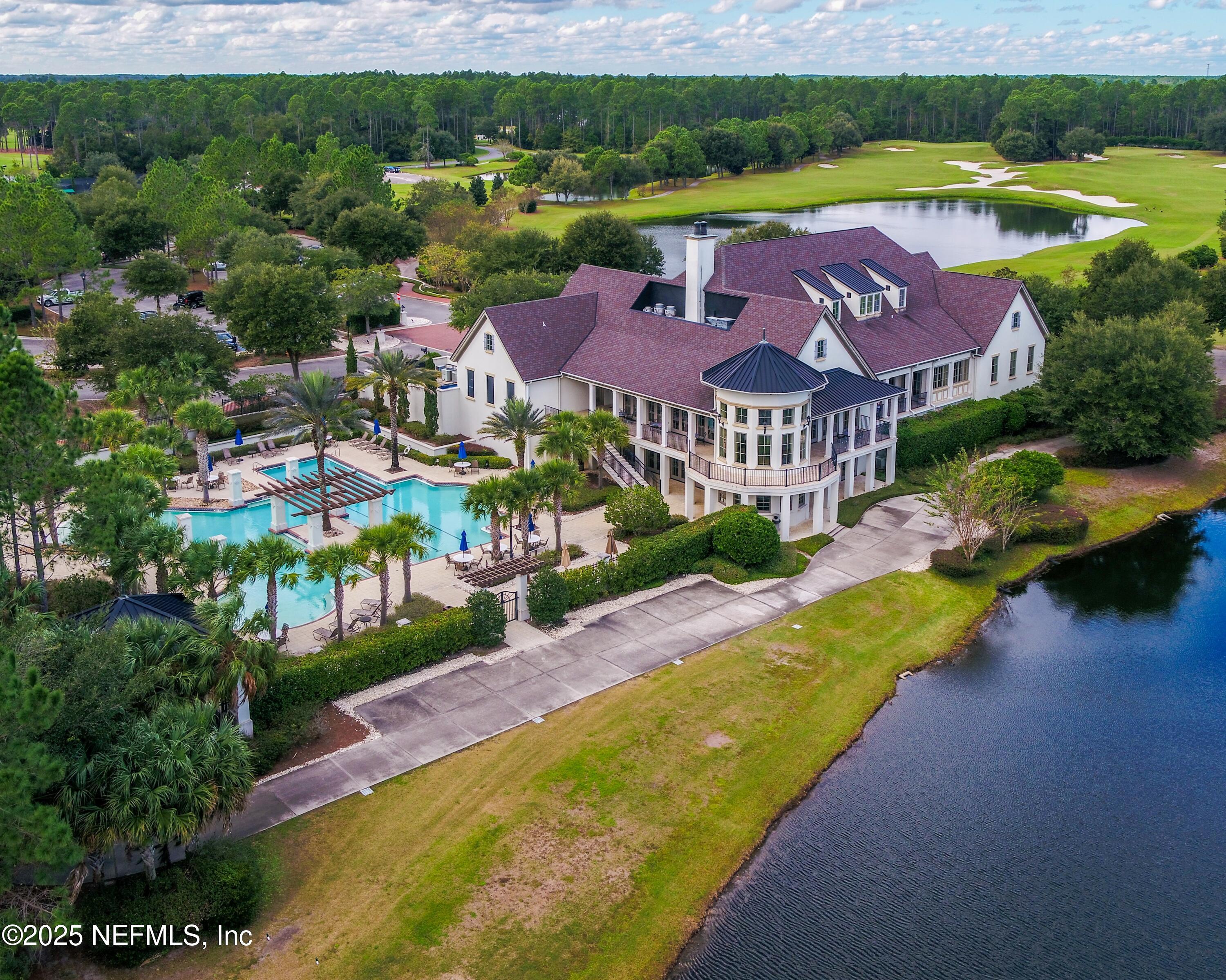 Single Family Residence in Fernandina Beach FL 95062 GOLDEN GLOW Drive 45.jpg
