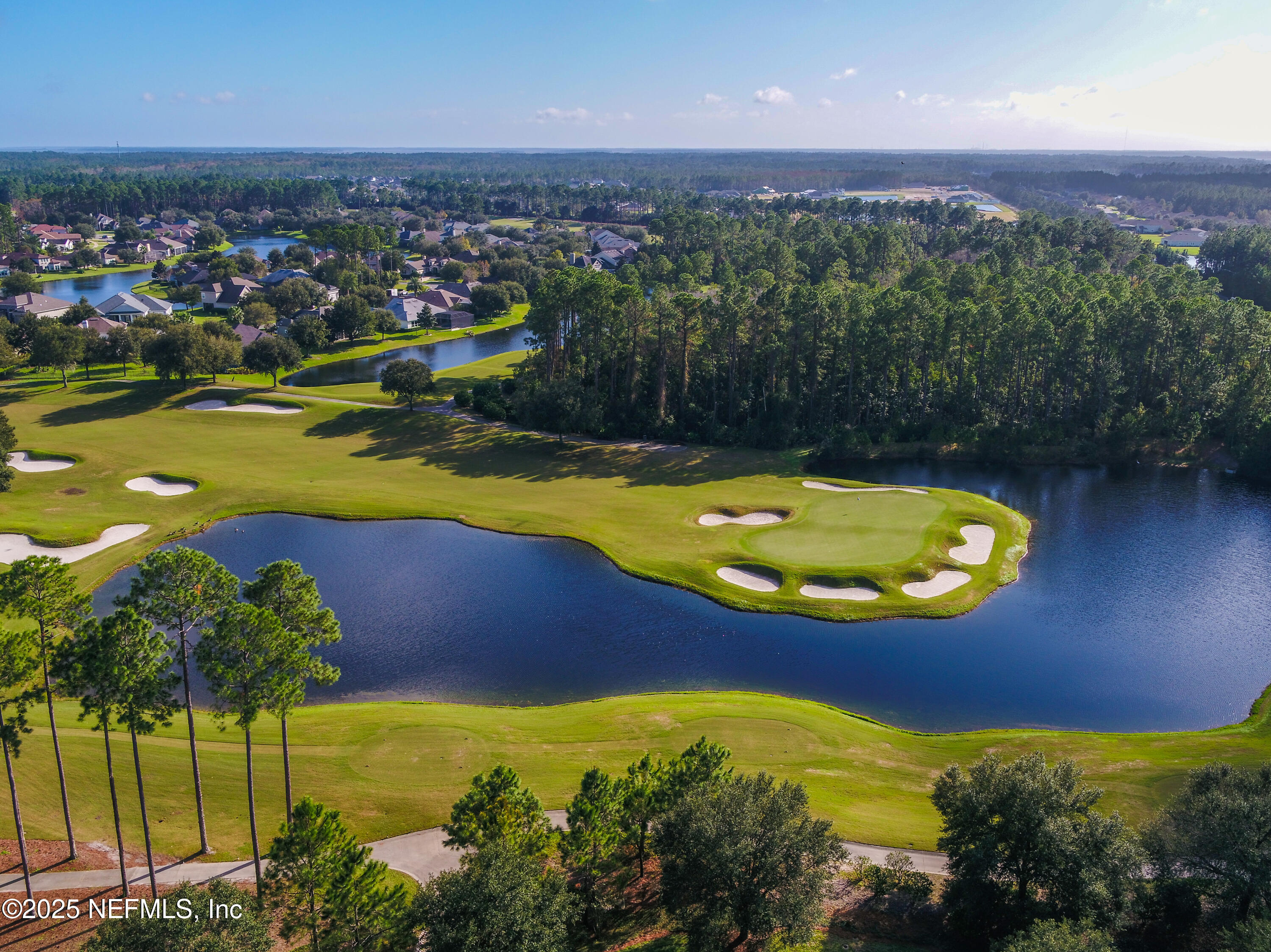 Single Family Residence in Fernandina Beach FL 95062 GOLDEN GLOW Drive 54.jpg
