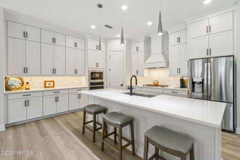 Single Family Residence in Fernandina Beach FL 95062 GOLDEN GLOW Drive 11.jpg