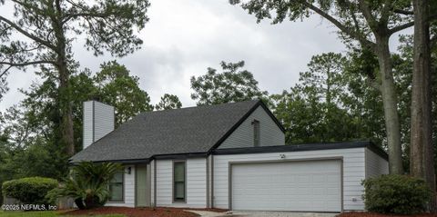 Single Family Residence in Jacksonville FL 8305 CORALBERRY Lane.jpg