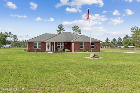 Single Family Residence in Glen St. Mary FL 7429 W SMOOTH BORE Avenue.jpg