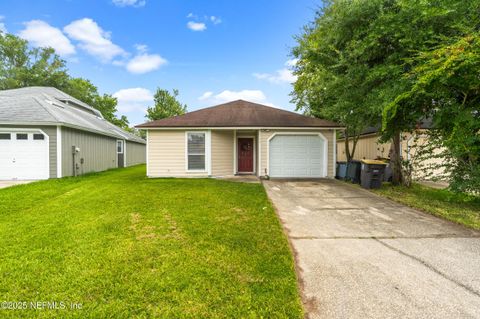 Single Family Residence in Jacksonville FL 6719 NEWGATE Circle.jpg