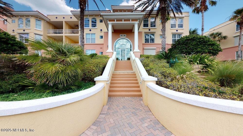 Condominium in Ponte Vedra Beach FL 230 N SERENATA Drive #711 3.jpg