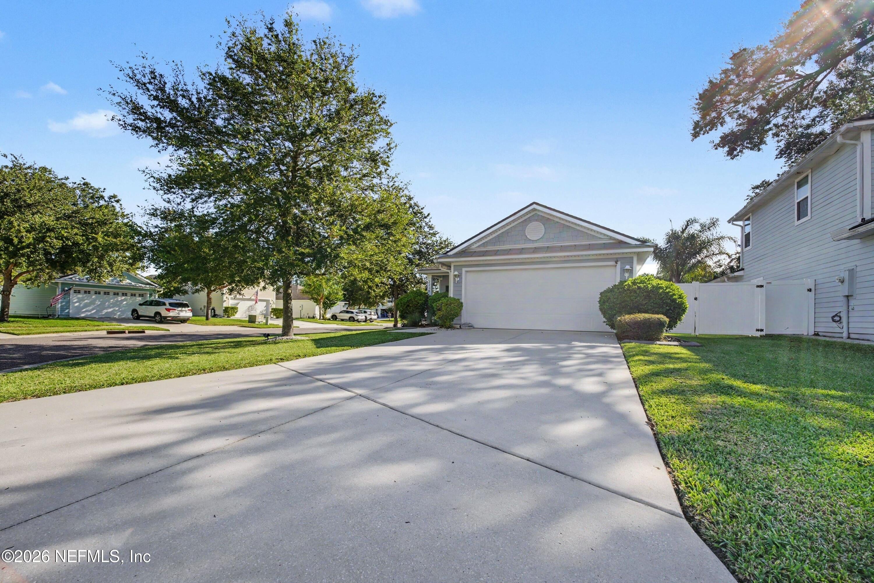 2238 Sand Dune Ct, Jacksonville, FL 32233