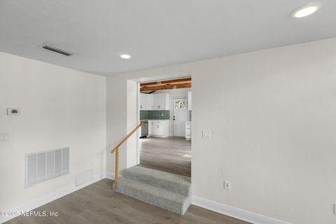 Single Family Residence in Melrose FL 112 SERENITY Drive 12.jpg