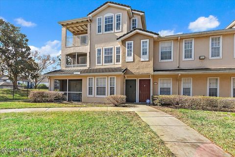 Condominium in Jacksonville FL 10075 GATE Parkway.jpg