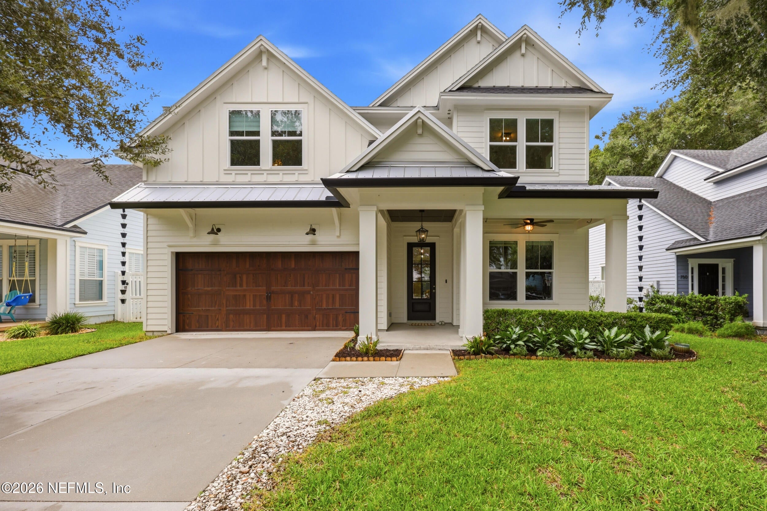 760 Paradise Ln, Atlantic Beach, FL 32233