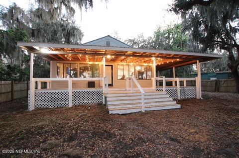 Single Family Residence in Crescent City FL 318 RIVIERA Drive.jpg